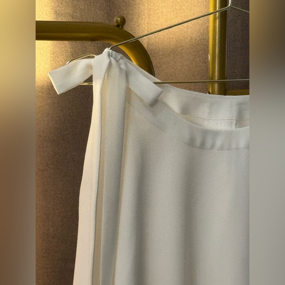 Elegant White Women's blouse